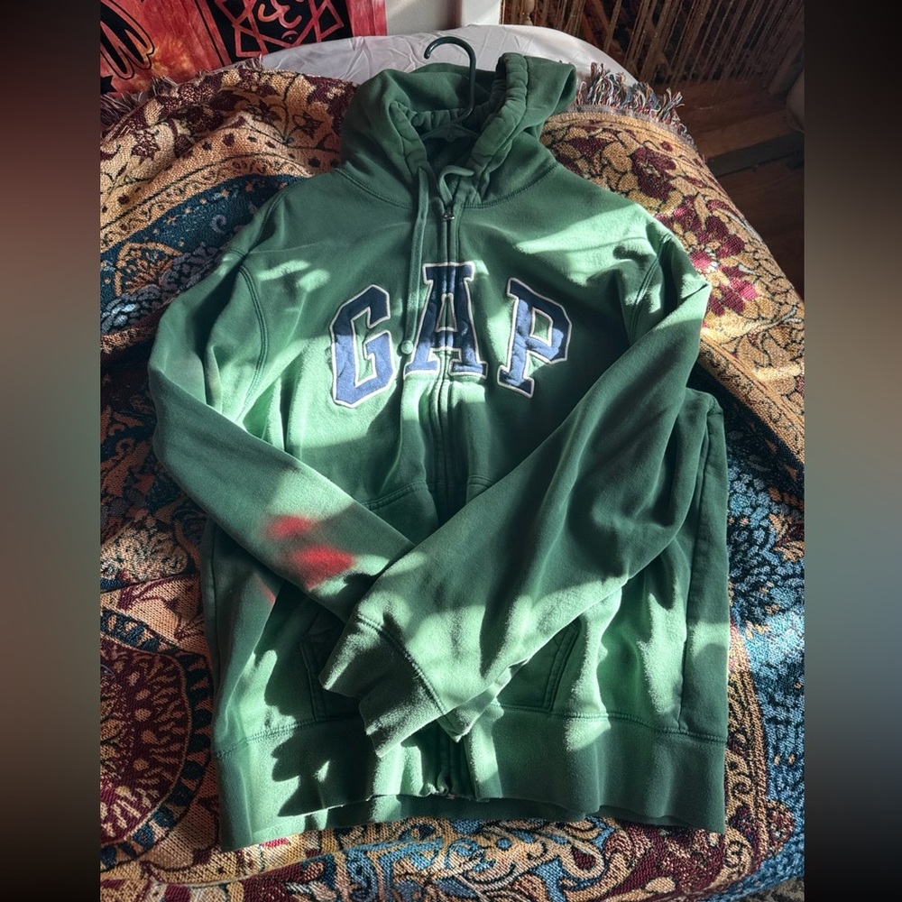 green gap zip up hoodie